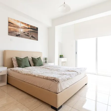 Apartment Cozy With Sea View