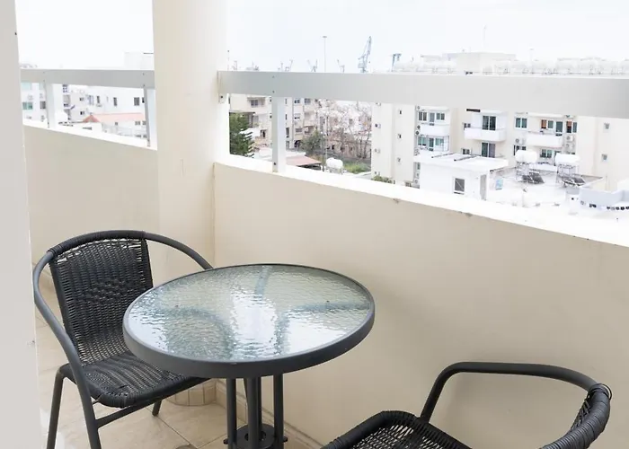 Cozy With Sea View Apartmán *